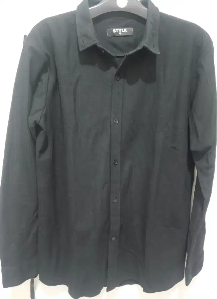 Promo Kemeja Hitam Formil Casual slimfit size L/XL Modis Keren Mantap