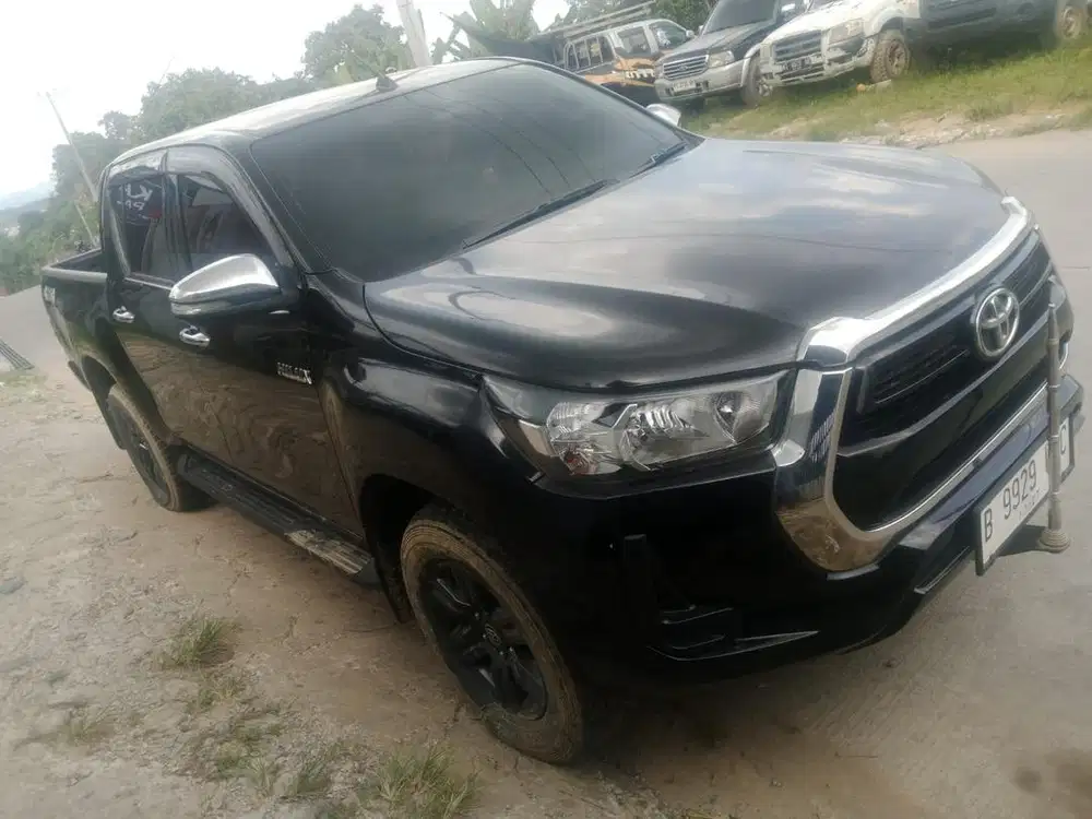 DIJUAL HILUX G DOUBLE CABIN 4X4