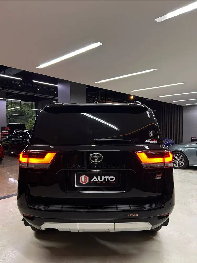 Toyota Land Cruiser LC300 GR 2025 Hitam LC 300 Km6rb GRS D1GHR