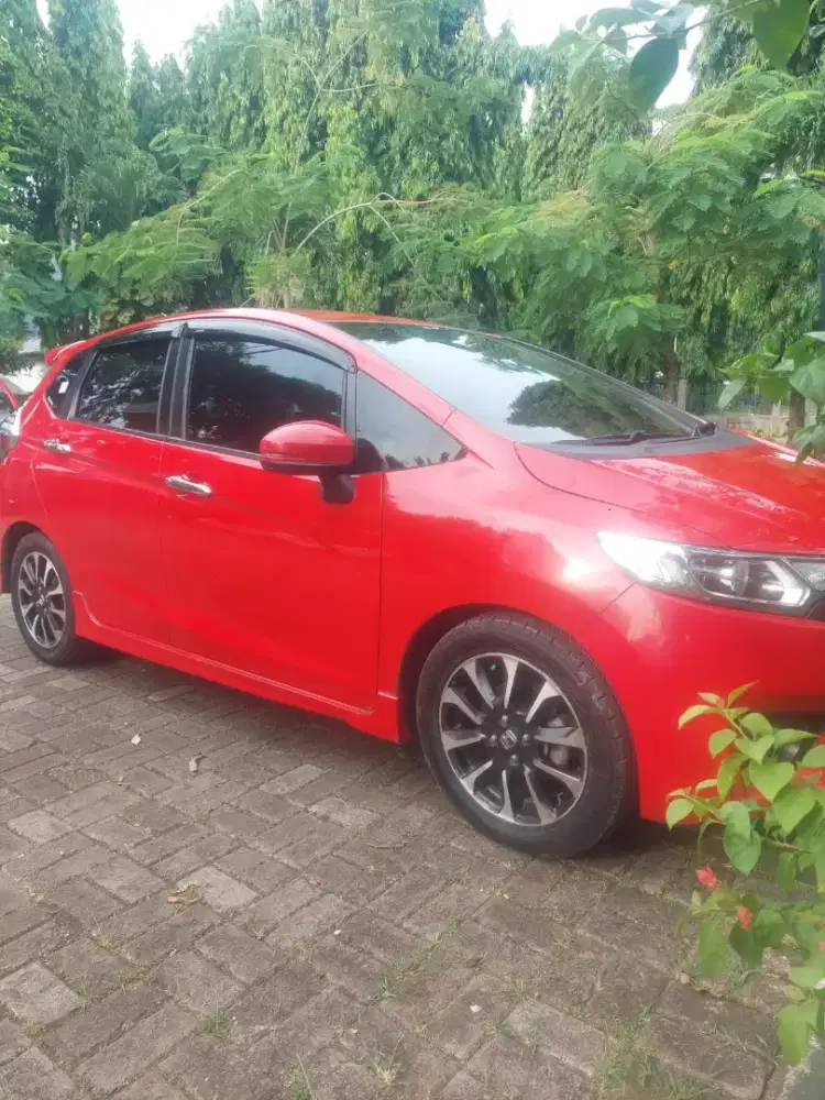 Di jual jazz RS AT 2017 kondisi mulus siap pakai tanpa minus