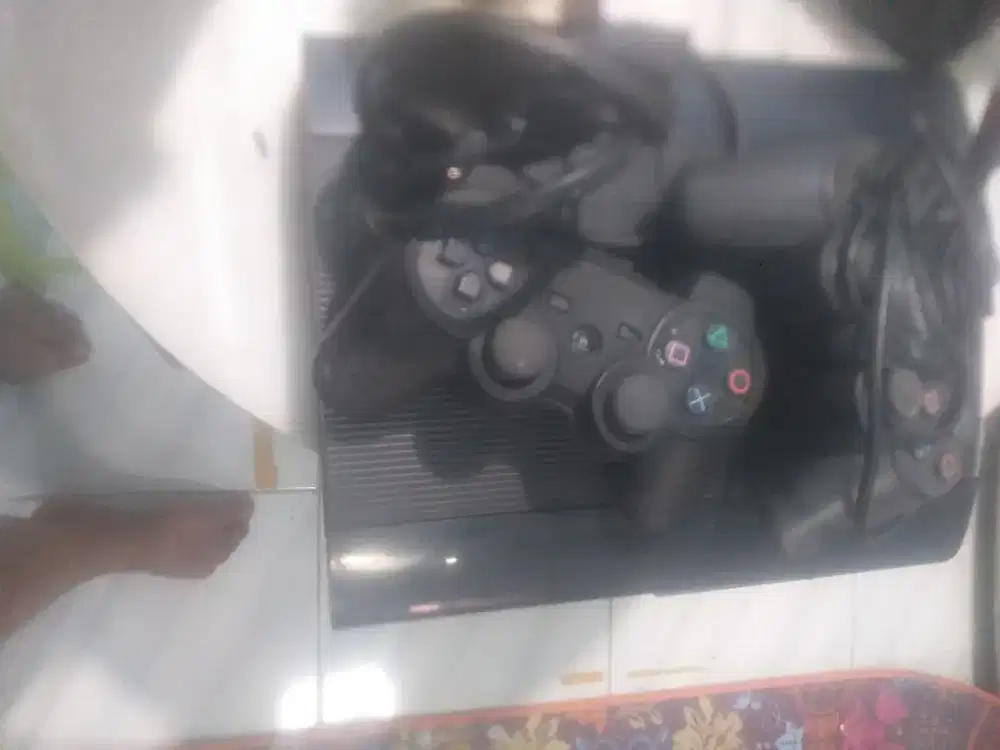 Ps3 seri 4300, hdd 500 gb/ full game. Bonus 2 stik, kabel HDMI