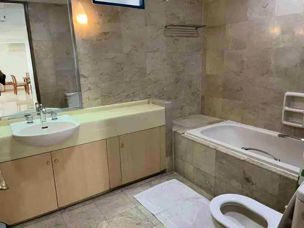 JUAL APARTEMEN PARK ROYALE EXECUTIVE JL GATOT SUBROTO JAKARTA PUSAT