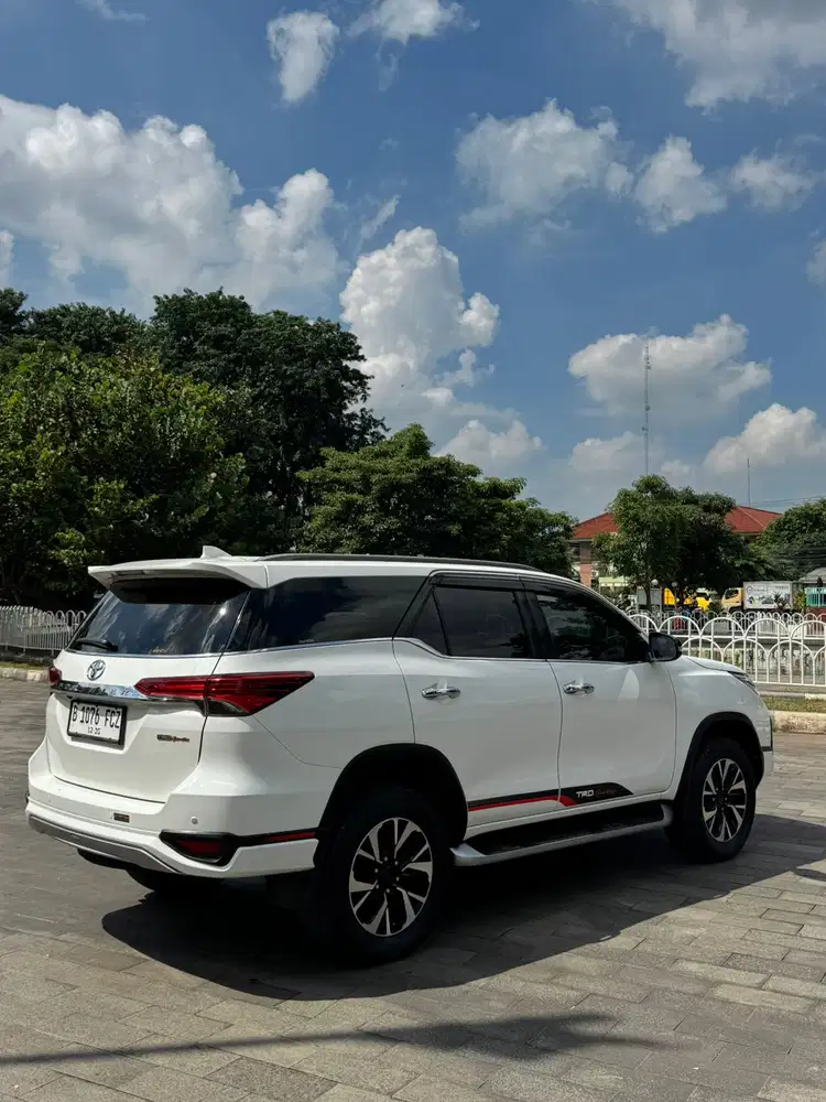 Toyota Fortuner VRZ TRD AT 2018 Dp 5jt
