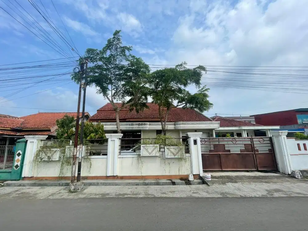 Dijual Rumah SHM di Cilacap Kota JL Kinibalu No 35