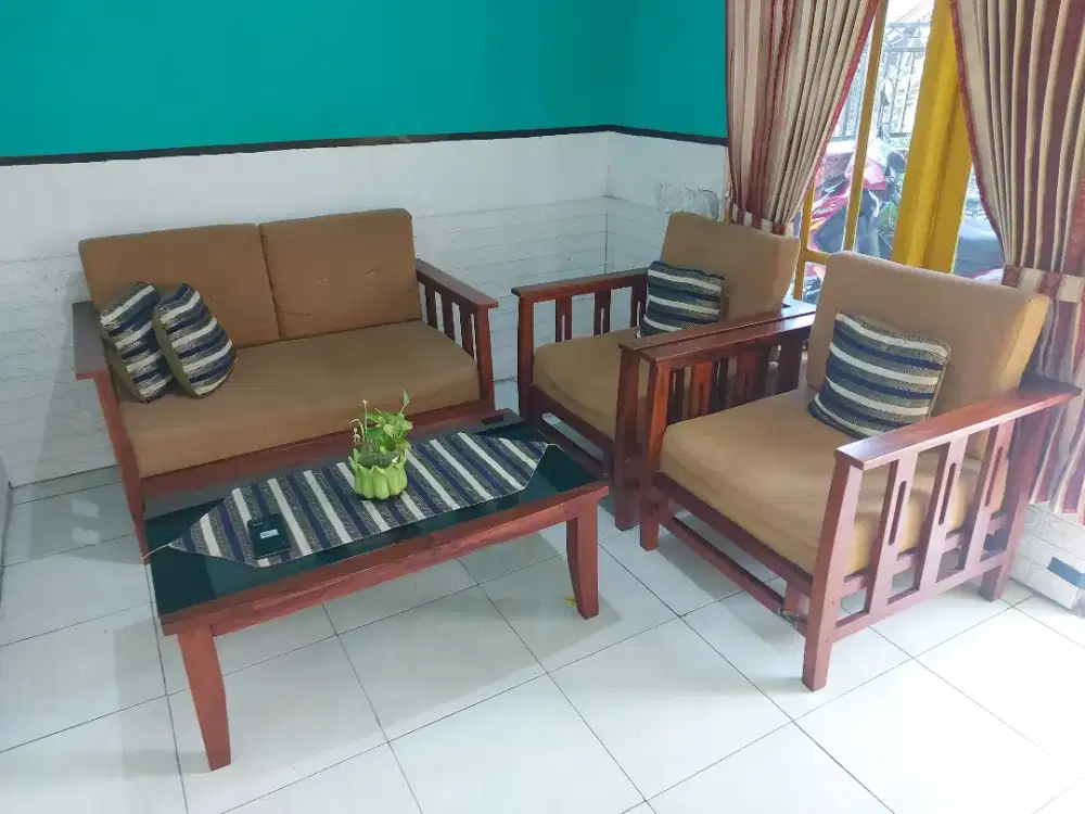 KURSI SUDUT RUANG TAMU Merk CAMBIUM FURNITURE