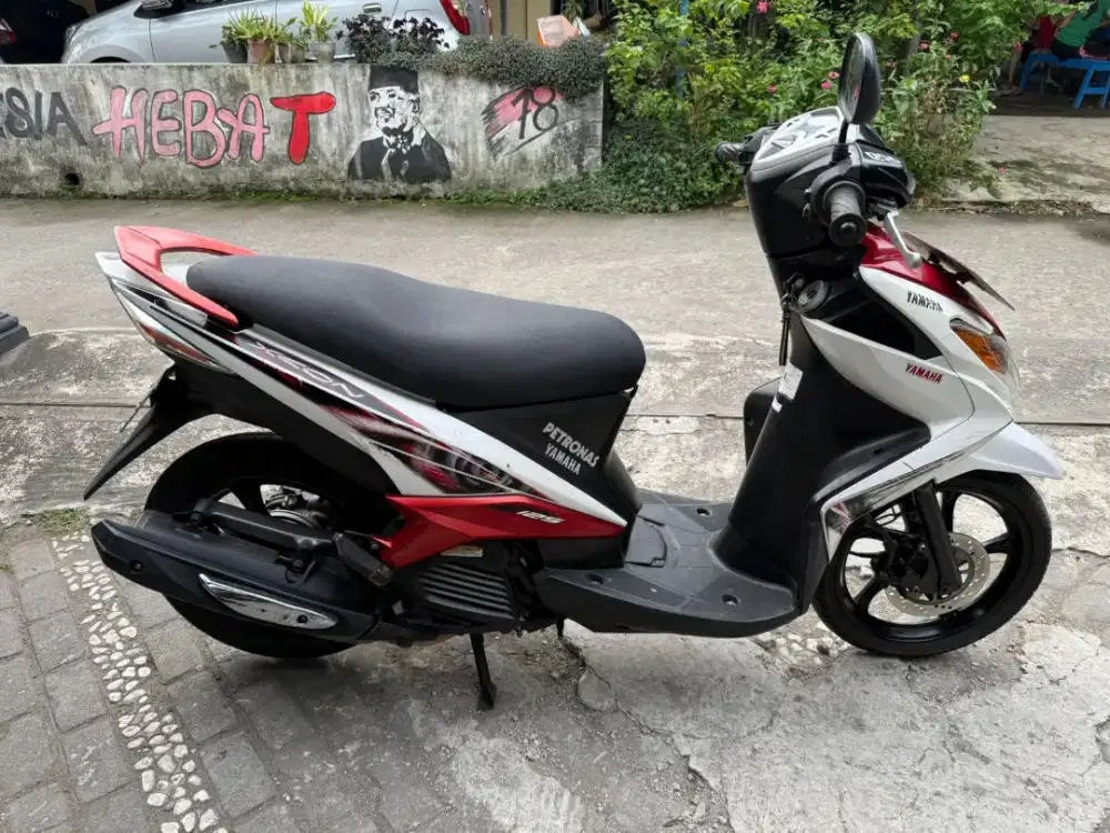 Yamaha Xeon THN 2011 plat AB Bantul