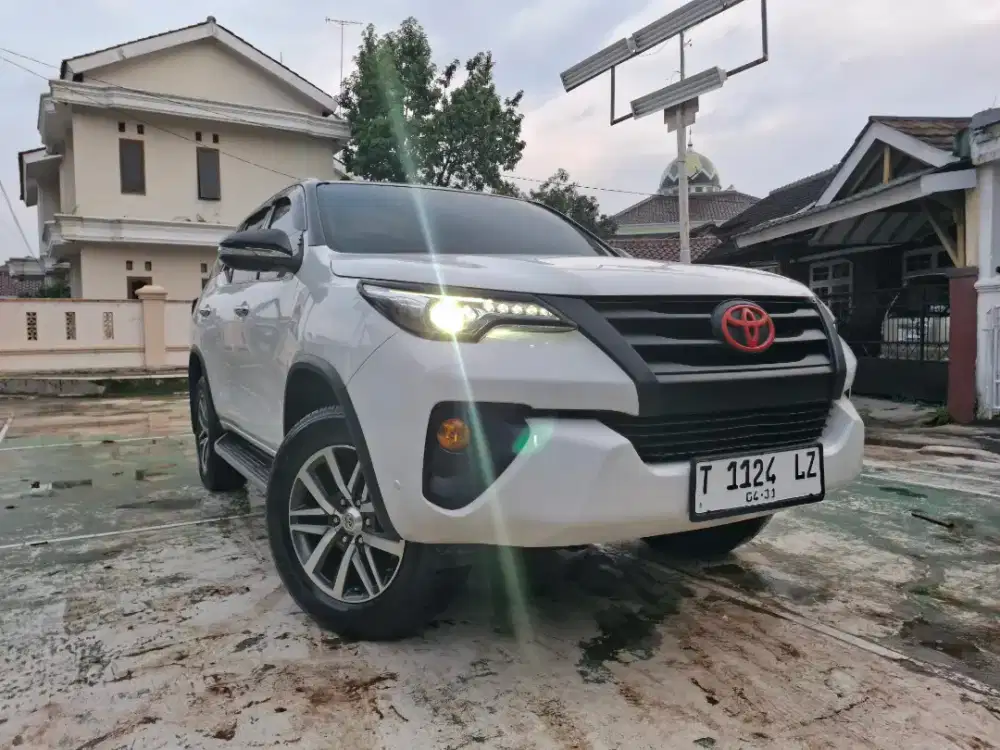 Fortuner VRZ at solar