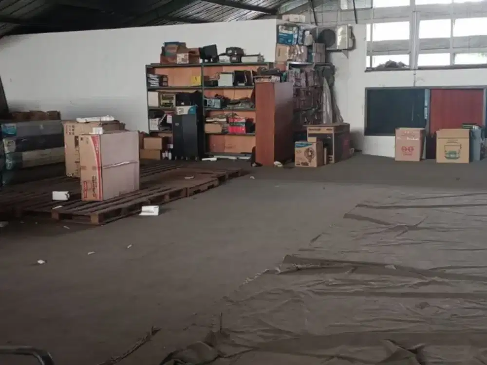 GUDANG DAN KANTOR 0 JALAN RAYA KENJERAN, Hadap Selatan 0 Jalan Raya Kenjeran