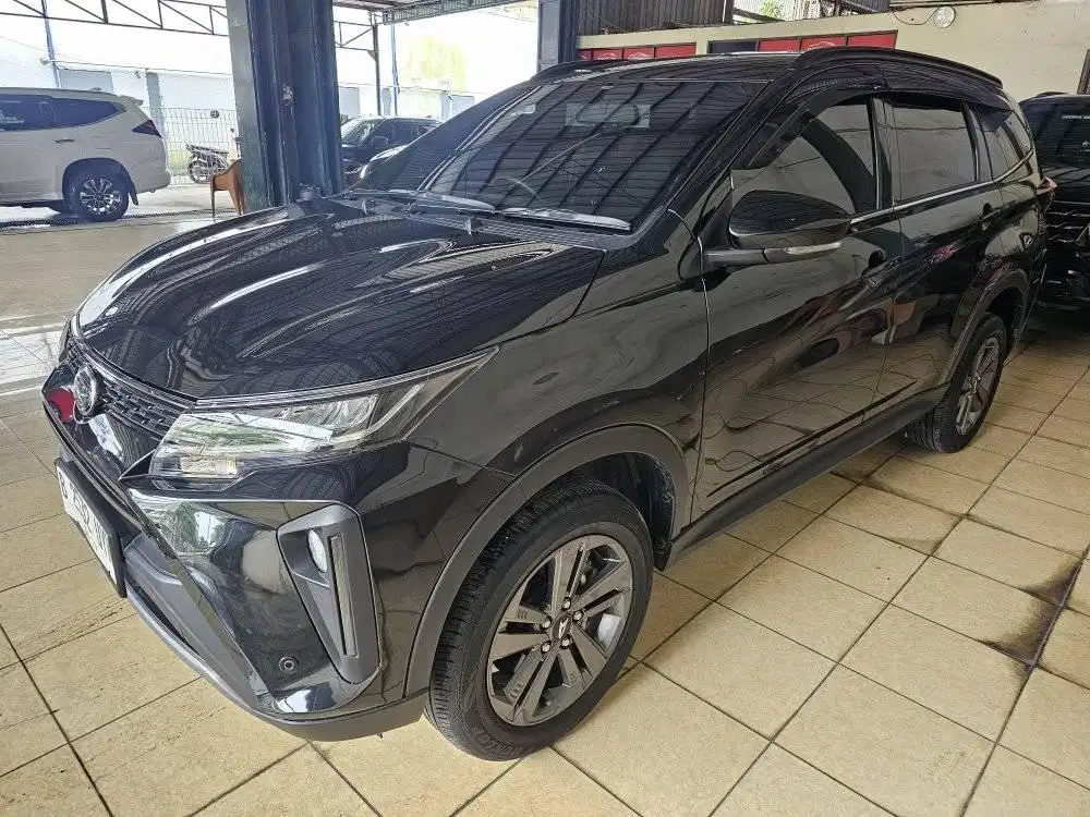 Daihatsu New Terios R At 2024 Hitam Metalik
