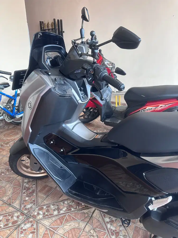 Yamaha Nmax 2025 kilometer rendah, terawat