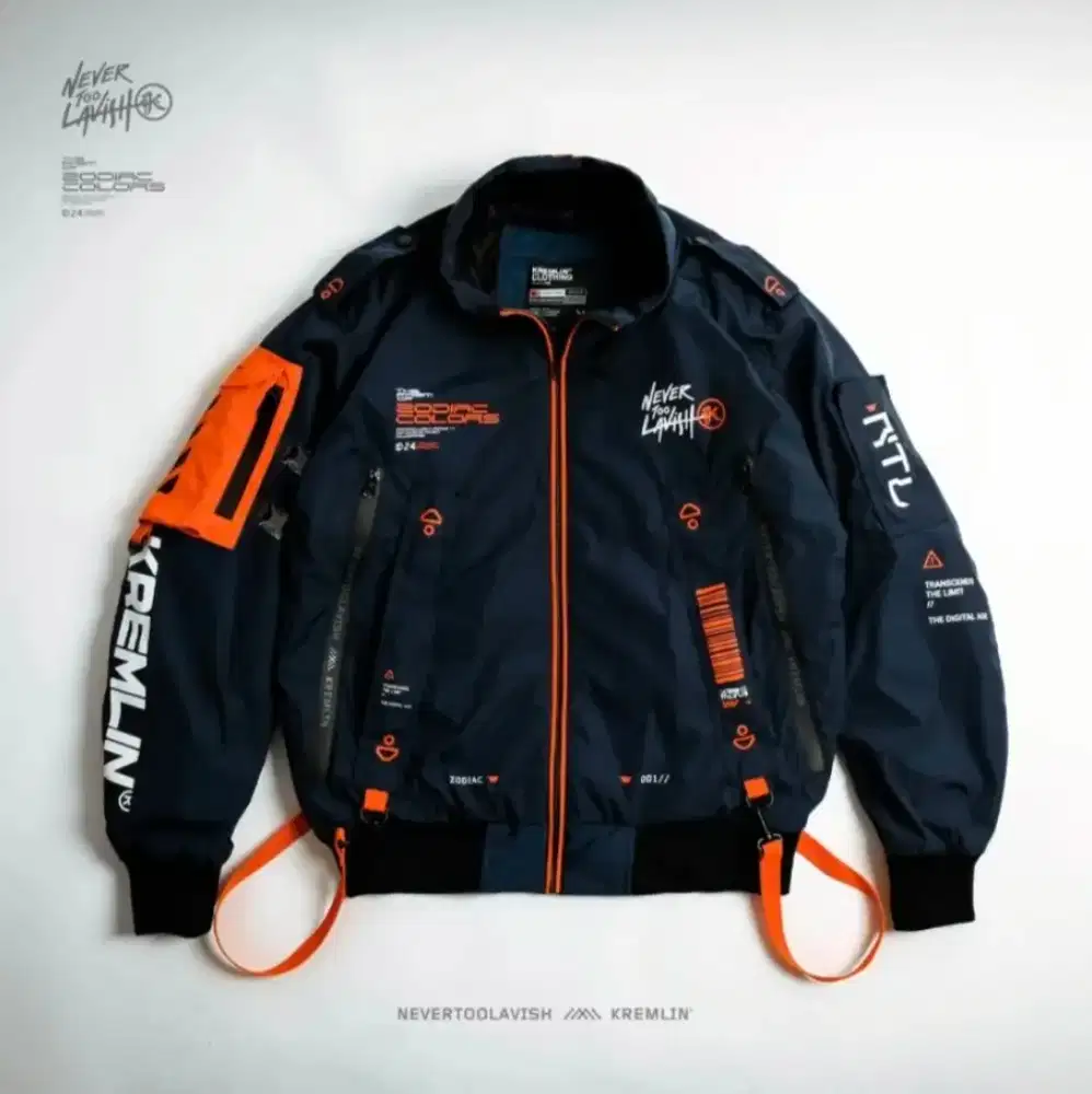 KREMLIN x NEVERTOOLAVISH Bomber

Jacket Zodiac Colors - AQUARIUS