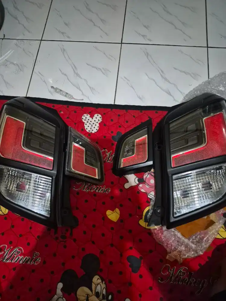 Stop lamp dan reflektor agya 2019