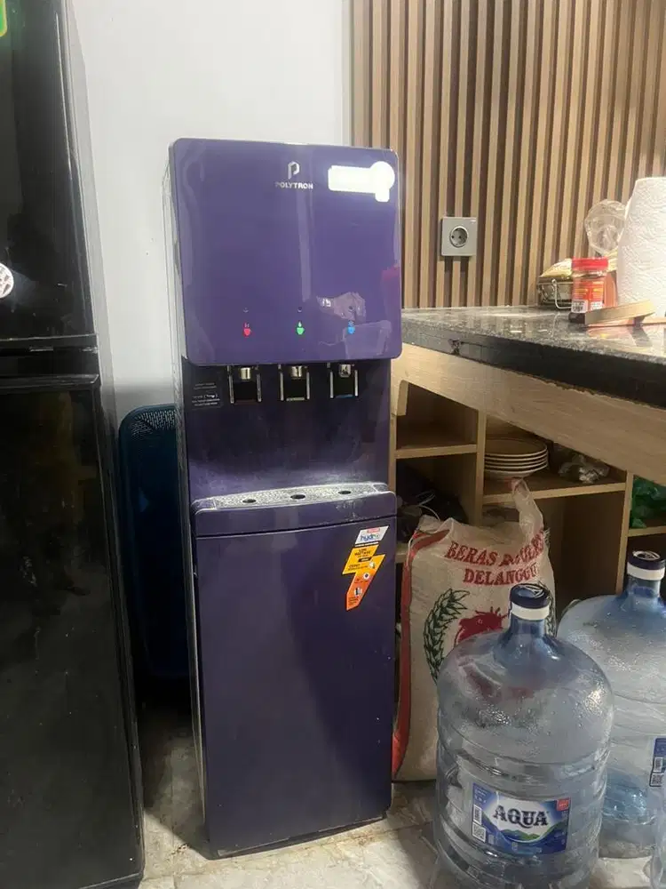 Dispenser Panas Dingin Galon Bawah