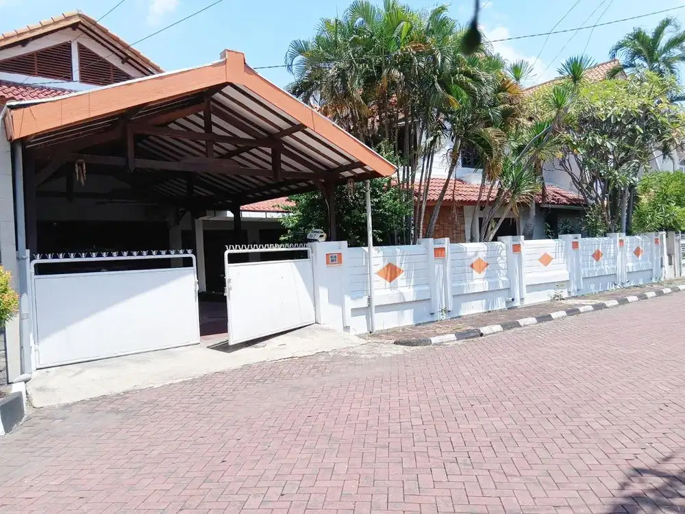Dijual Rumah Nyaman Dalam Komplek Surabaya