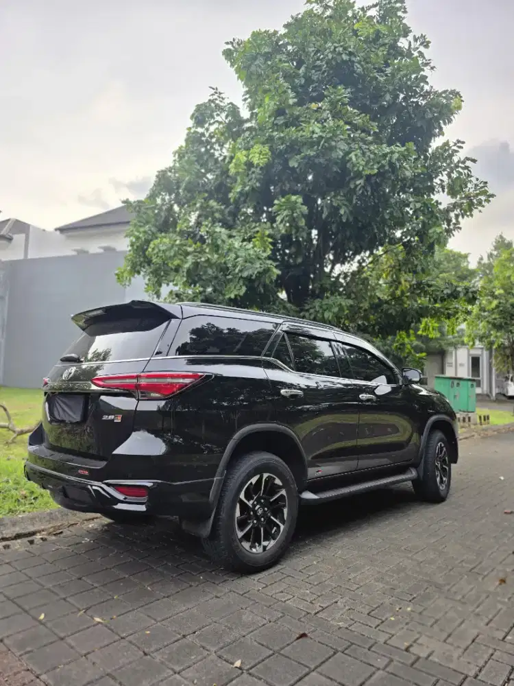 Toyota Fortuner GR VRZ 2.8