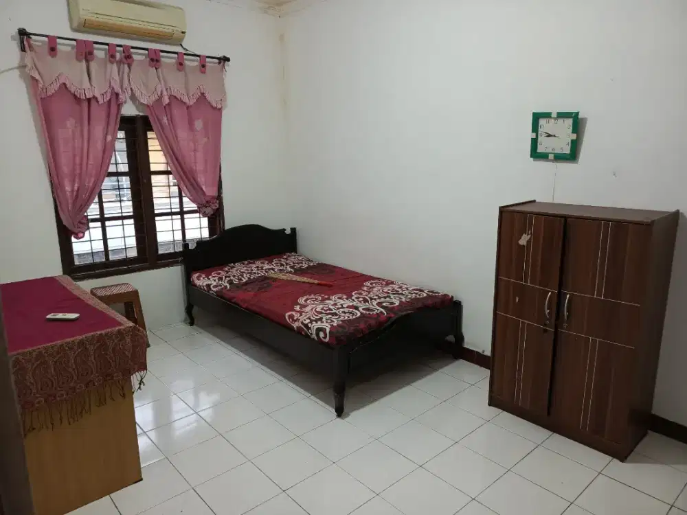 Kost Putri Bu Dyan