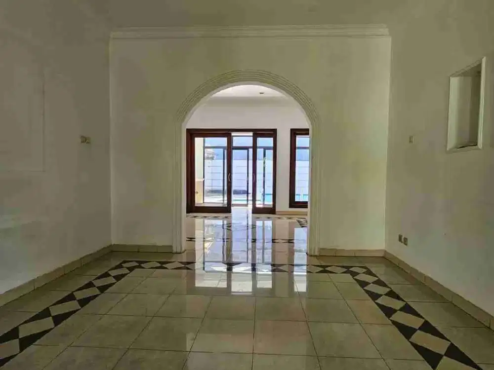 Termurah, Dijual Rumah Hitung Tanah di Pondok Indah Jakarta Selatan