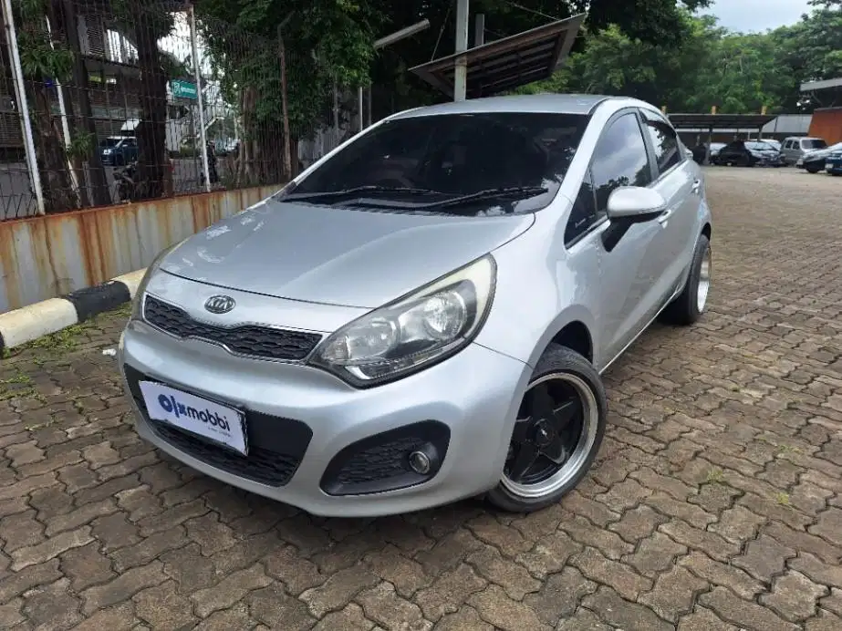 Kia Rio AT 2012 SZM