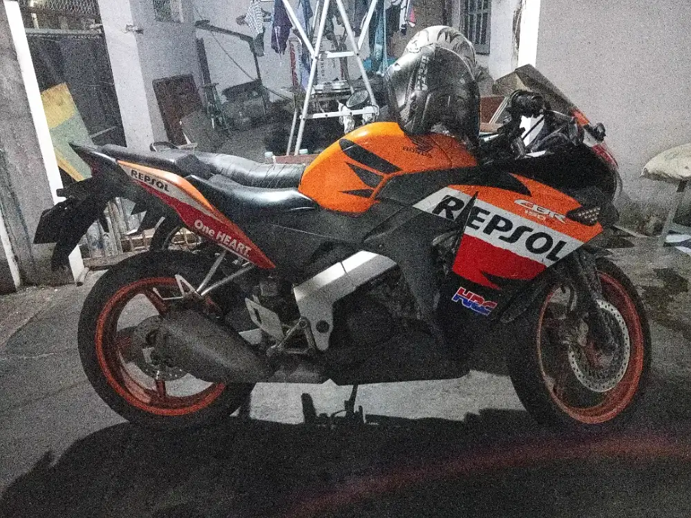 Honda CBR150R THAI