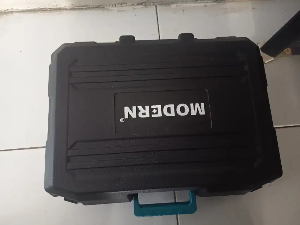 Gerinda Modern Baterai