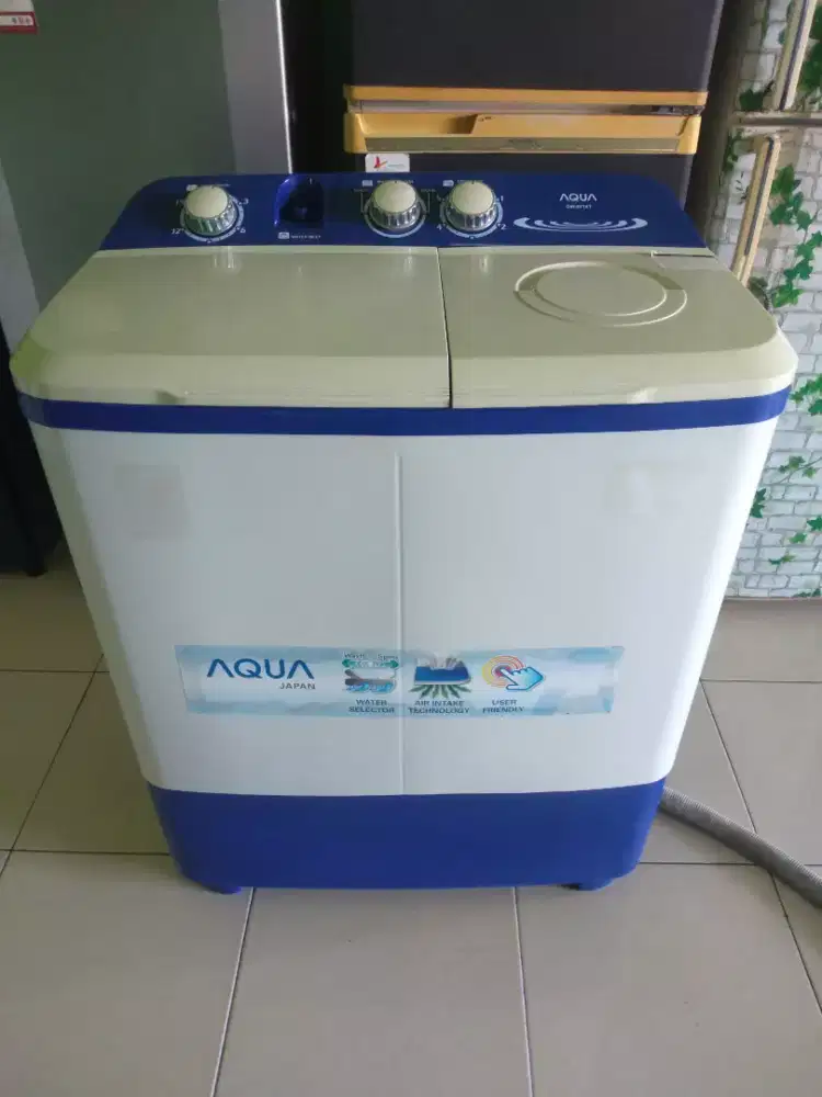 Mesin cuci 2tabung merk aqua