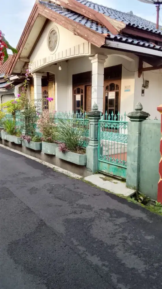 Di perlukan asisten rumah tangga