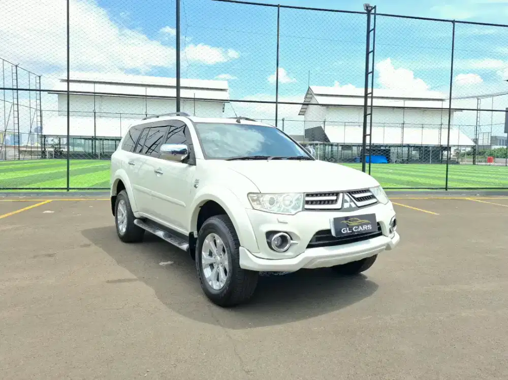 Pajero Dakar VGT Cash 4x2 A/t Mitsubishi 2015 Nik 2014 Putih