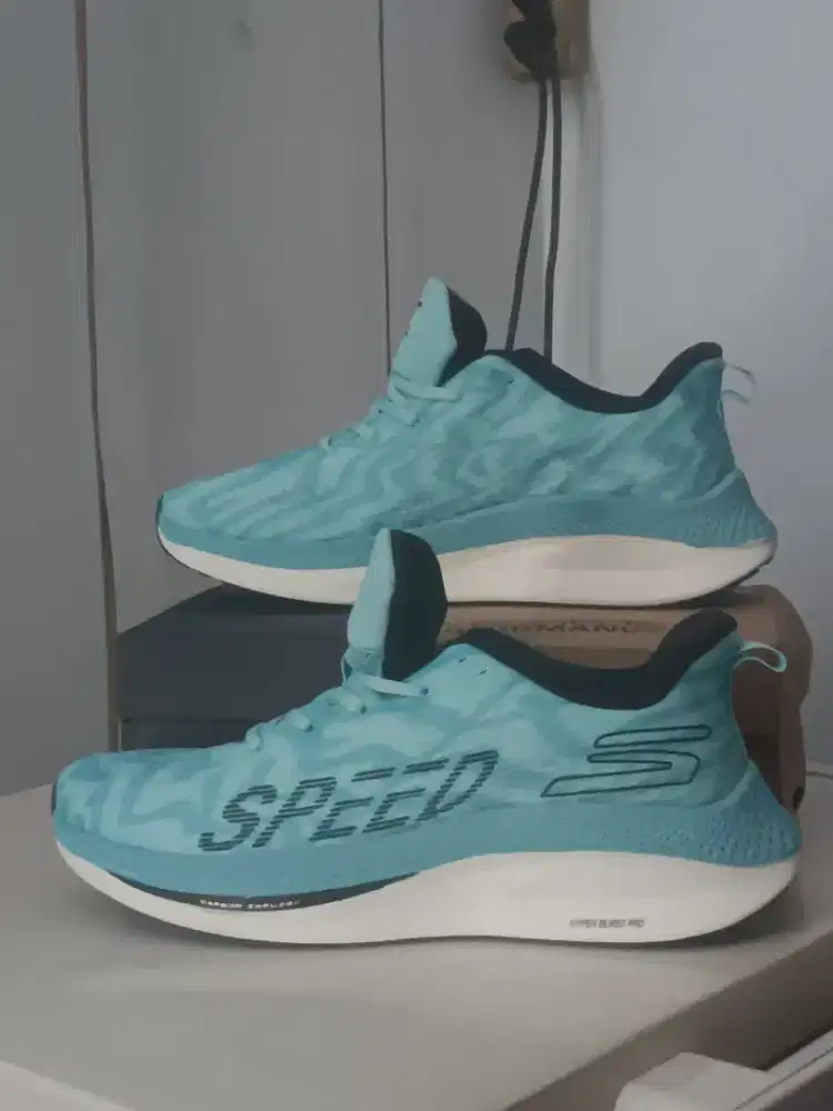 Skechers Go Run Speed