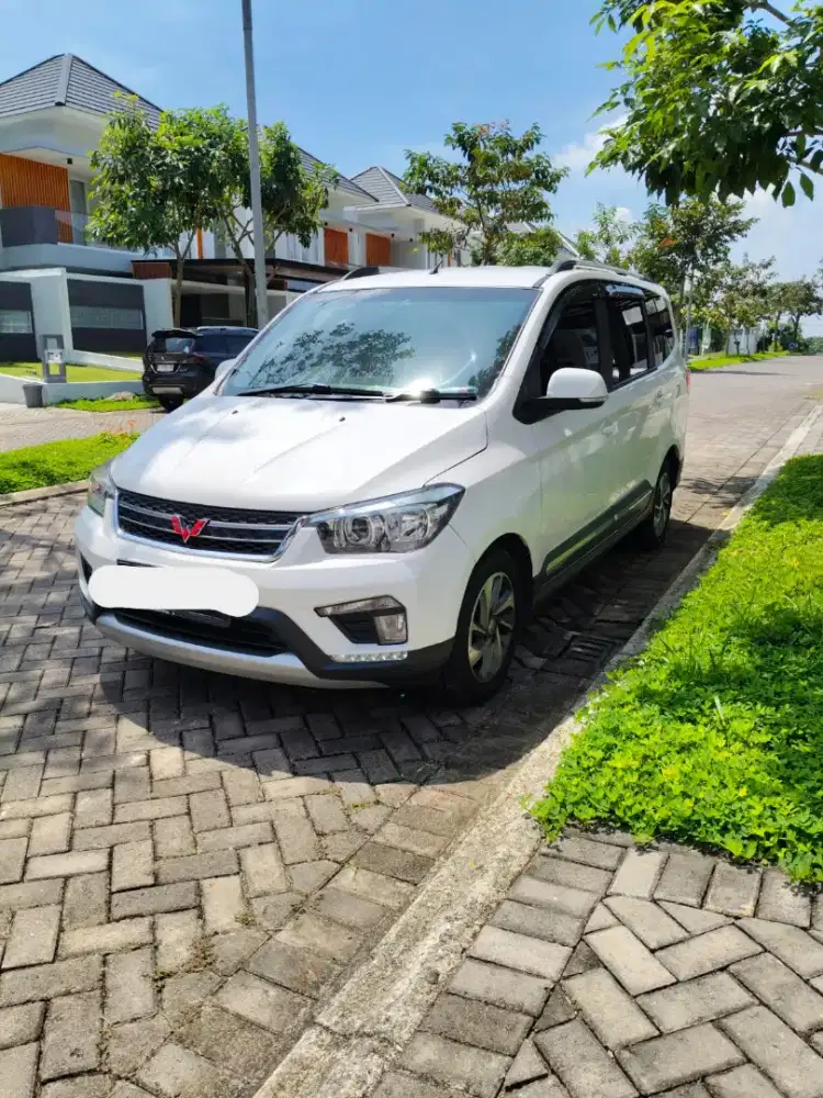 Wuling Confero 1.5 C Luxury
