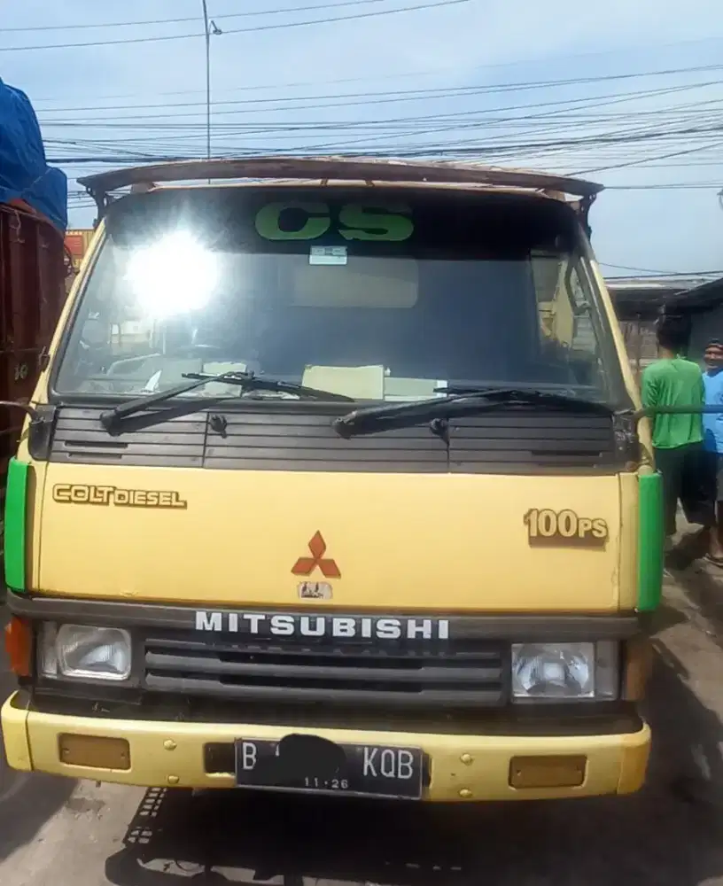 Jual mobil Truk Mitsubishi 100Ps pake Sendiri