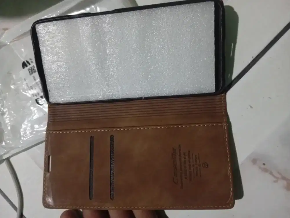 Di jual cpt aja ada +- 110 pcs Casing HP Dompet
