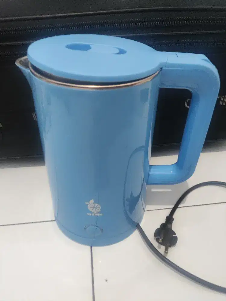 Teko Listrik Pemanas Air