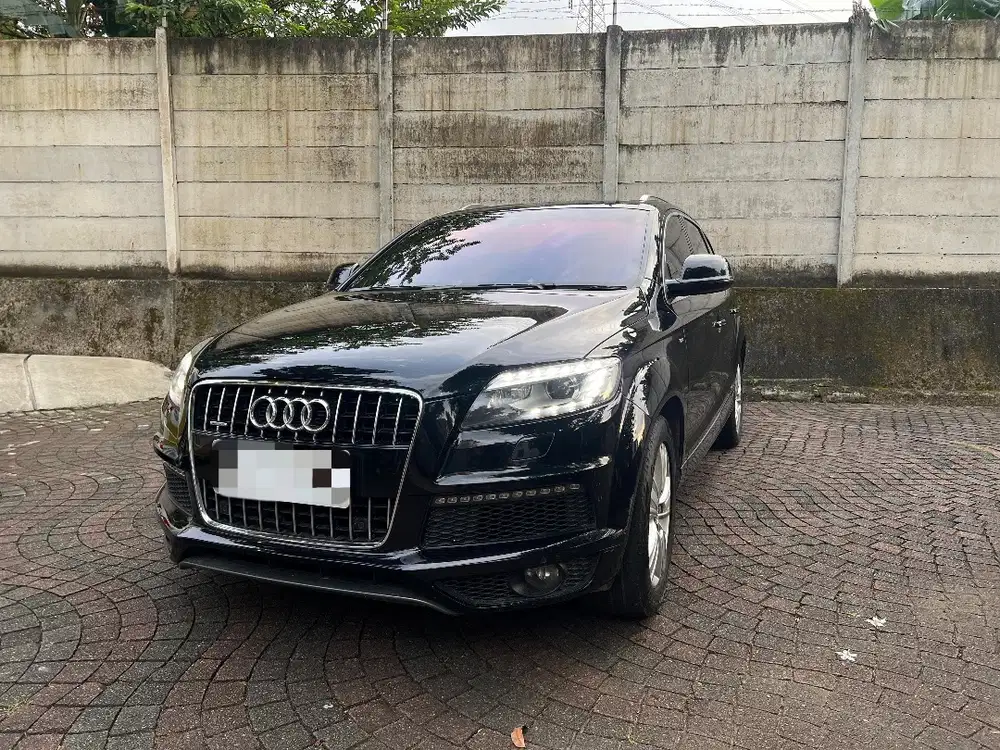 Audi Quattro S Line 2013. Punya Pribadi