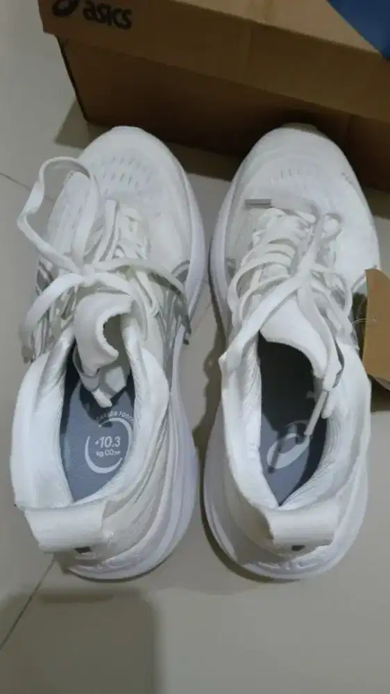 Djual murah sepatu wanita merk asics 100%baru