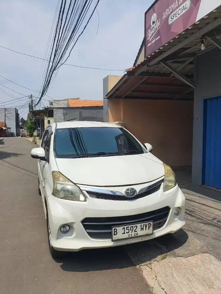 Toyota Avanza Veloz 1.5 AT 2012 Pajak Baru Ban 4 Tebal Siap Pakai