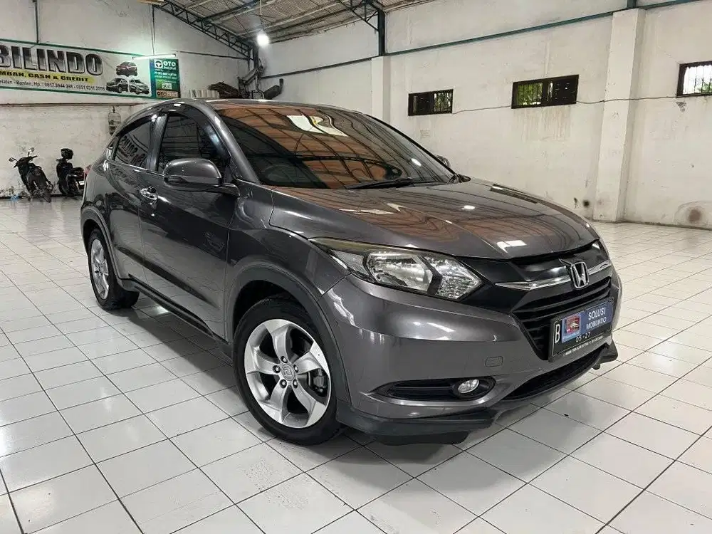 Honda Hrv E Cvt 1.5 AT 2017 Tgn 1 LOW KM Ban Tebal Siap Pakai