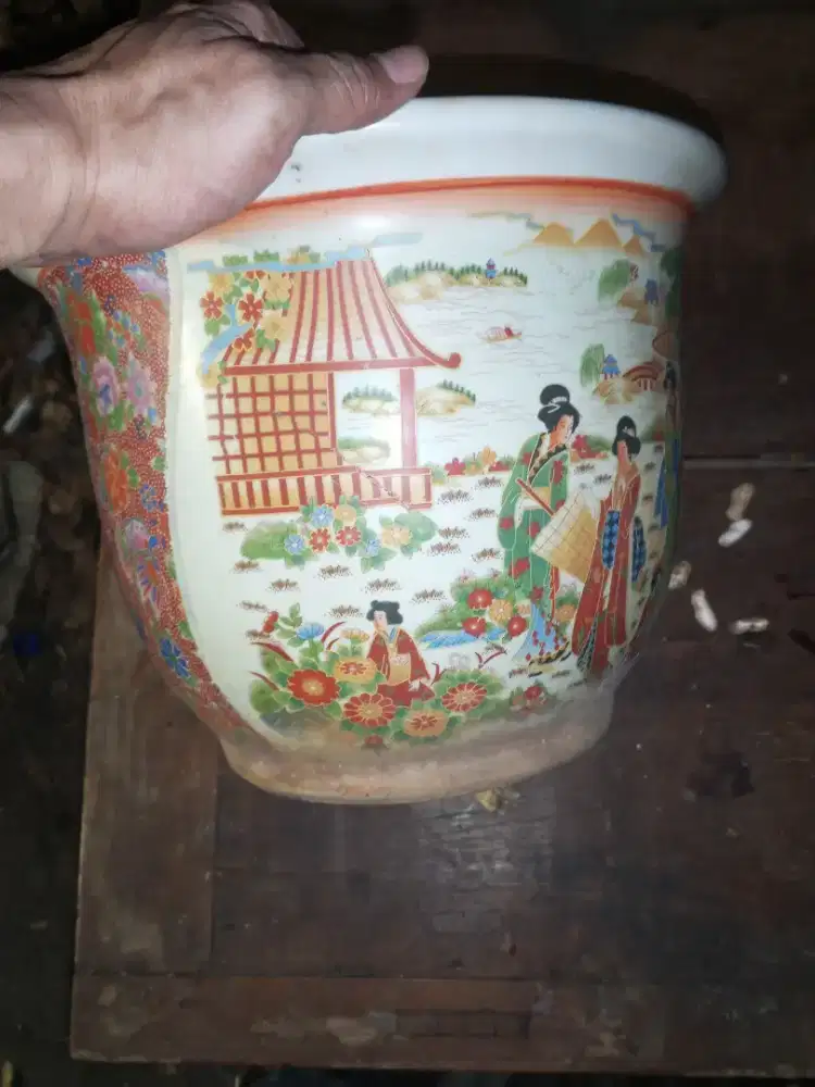 Antik pot jepang tinggi 30 diameter 35cm Rp.225rb