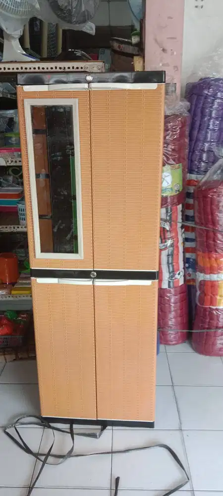 lemari plastik diva mizu Hanger susun 4