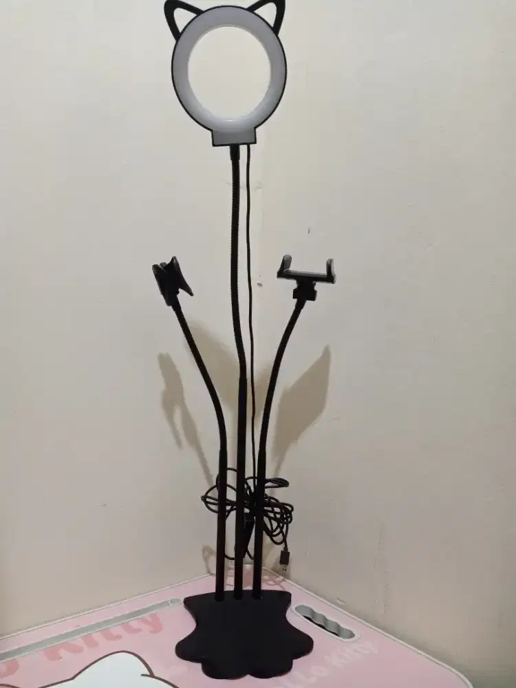 Lampu belajar serbaguna