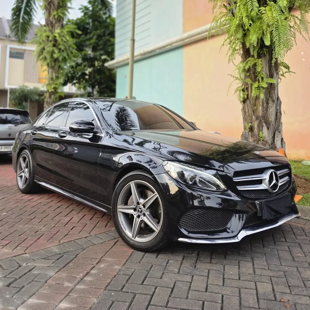 (CASH) Mercedes Benz C200 AMG W205 2017