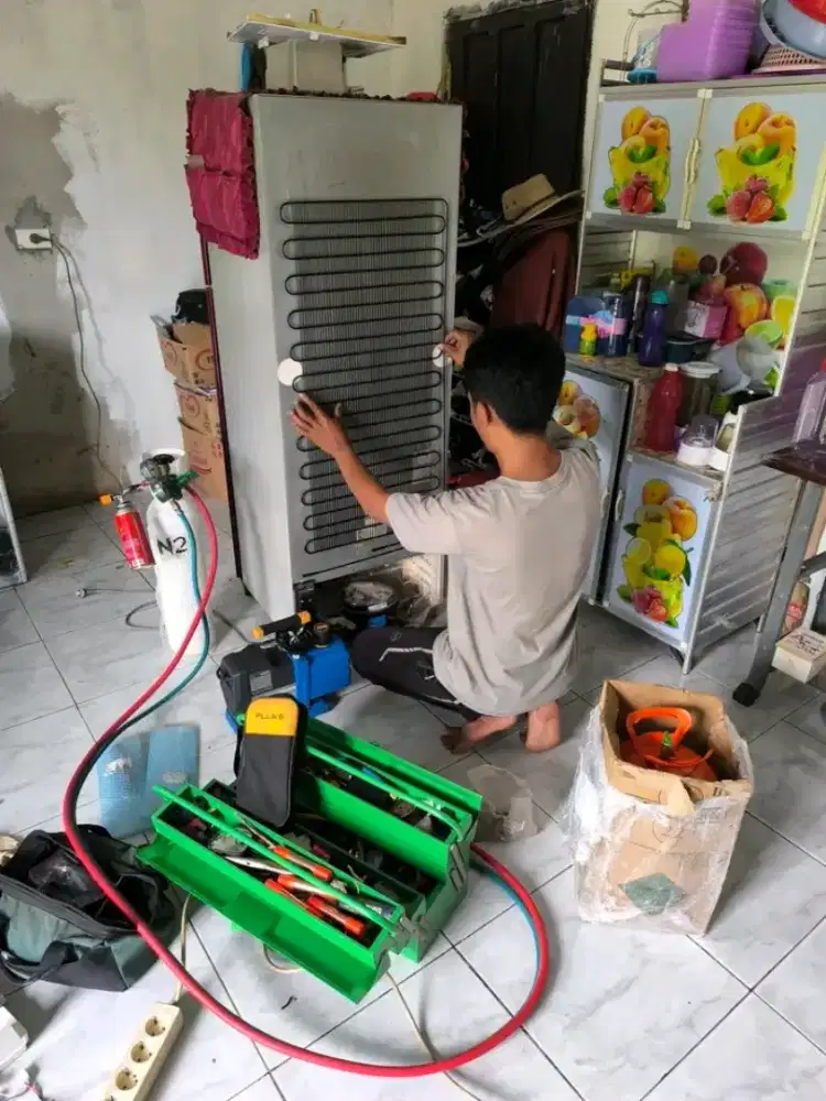 SERVICE KULKAS FREZER PANGGILAN