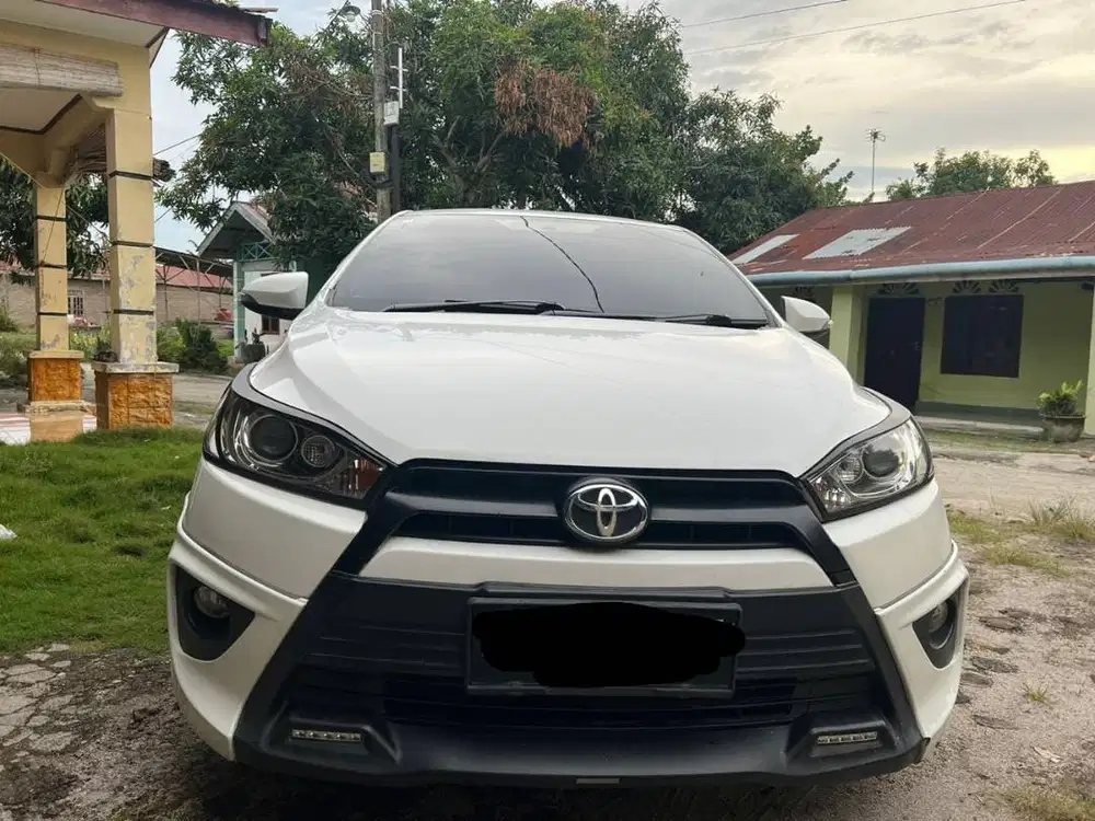 Toyota yaris matic 2014