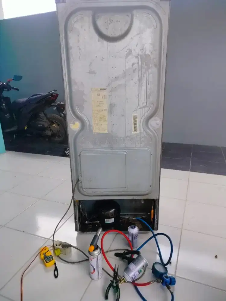 SERVICE KULKAS FREZER PANGGILAN