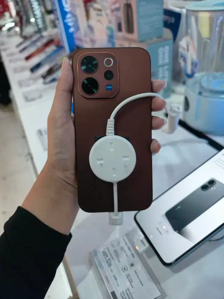 TERBARU VIVO V70ZEISS BISA CICILAN DAN TUKAR TAMBAH