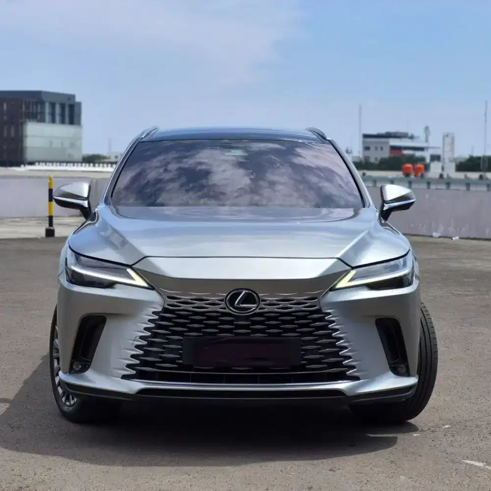 Lexus RX350h 2023 KM 23rb Istimewa