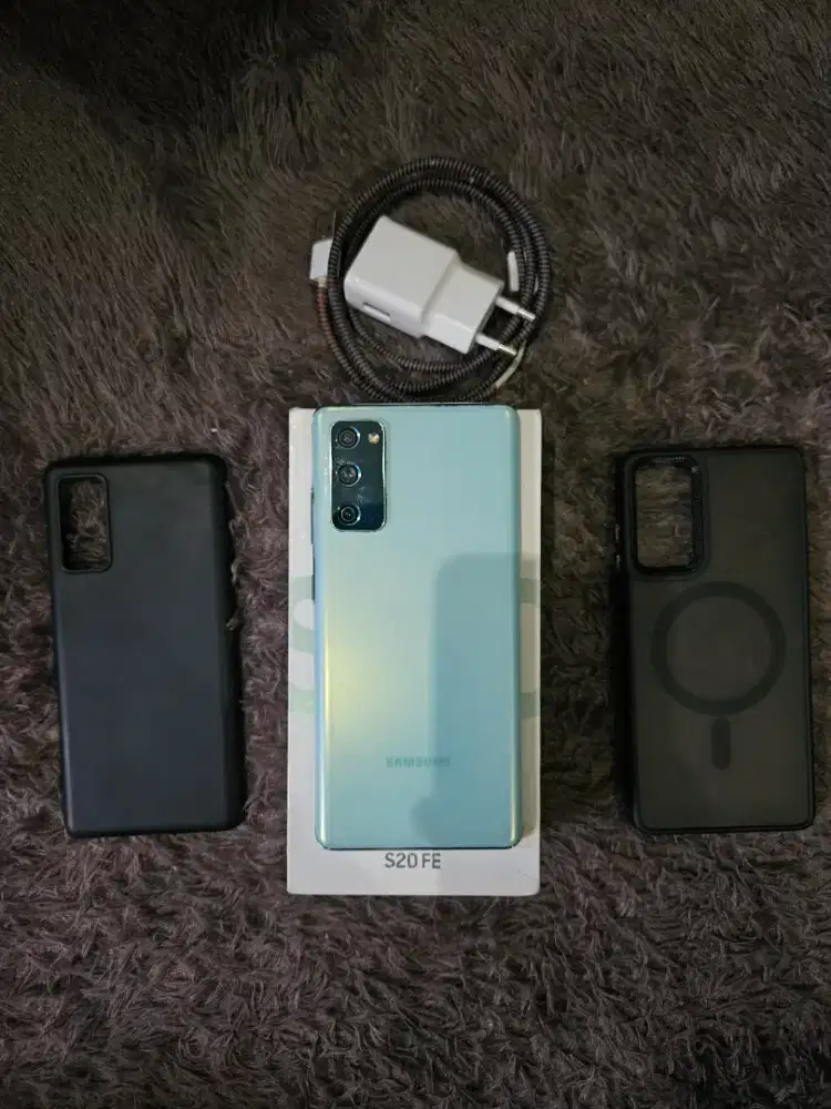 Samsung S20FE 8/128Gb SEIN