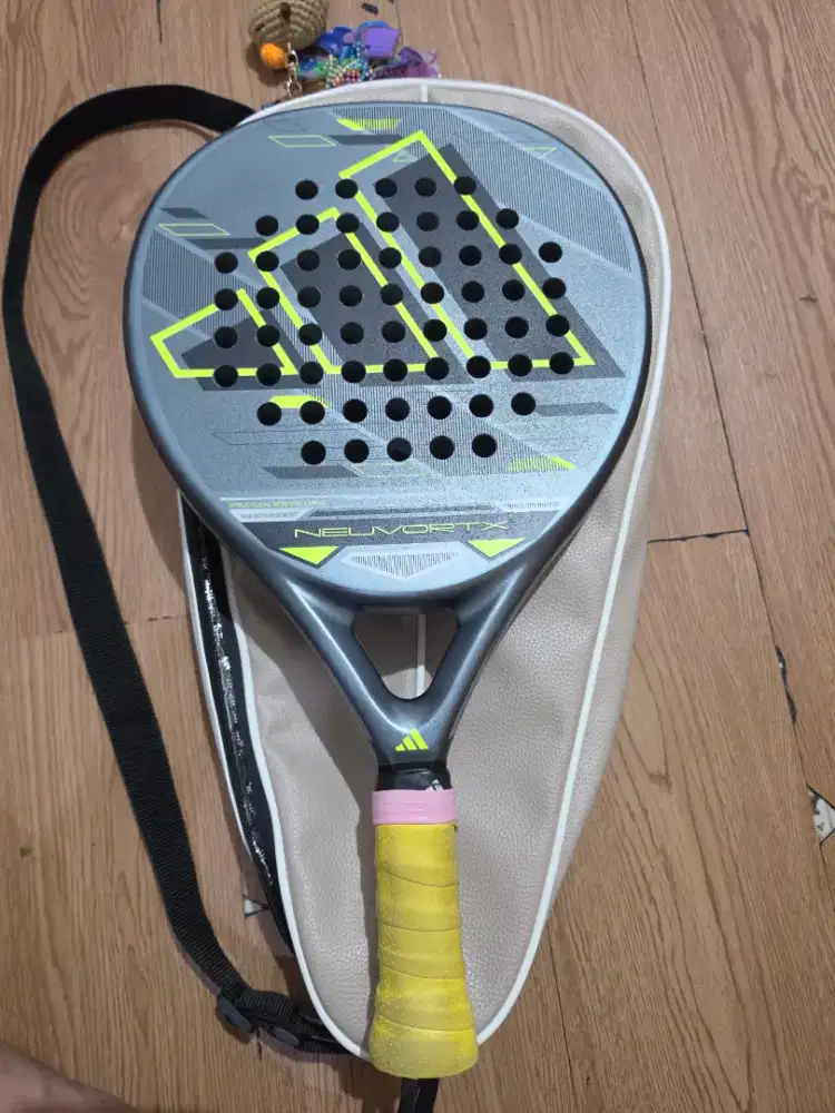 ADIDAS Neuvor TX Black Yellow Padel Racket
