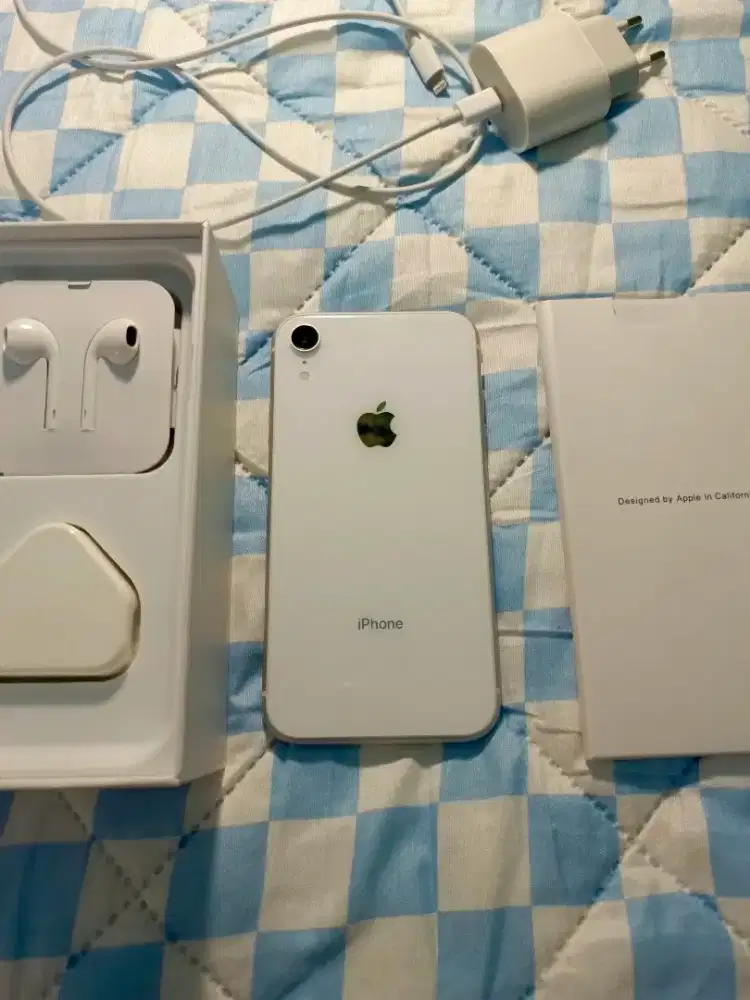 Iphone xr 128  Beacukai