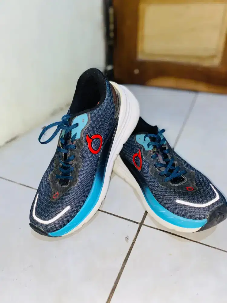 Jual sepatu running ori ortuseight