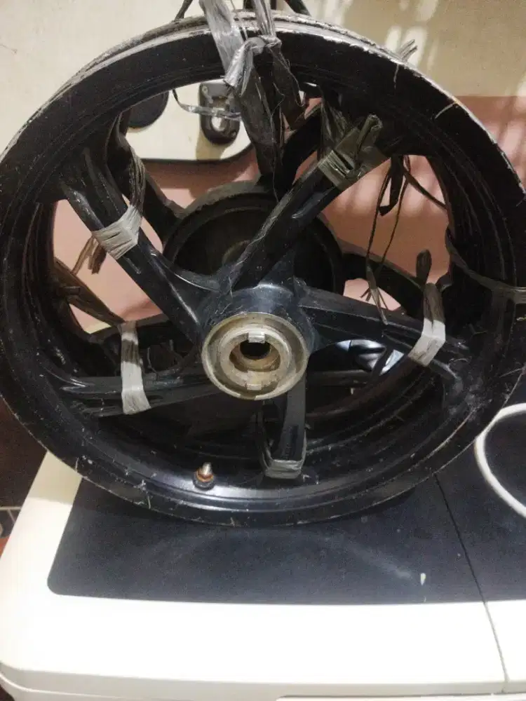 Velg Suzuki SkyDrive copotan